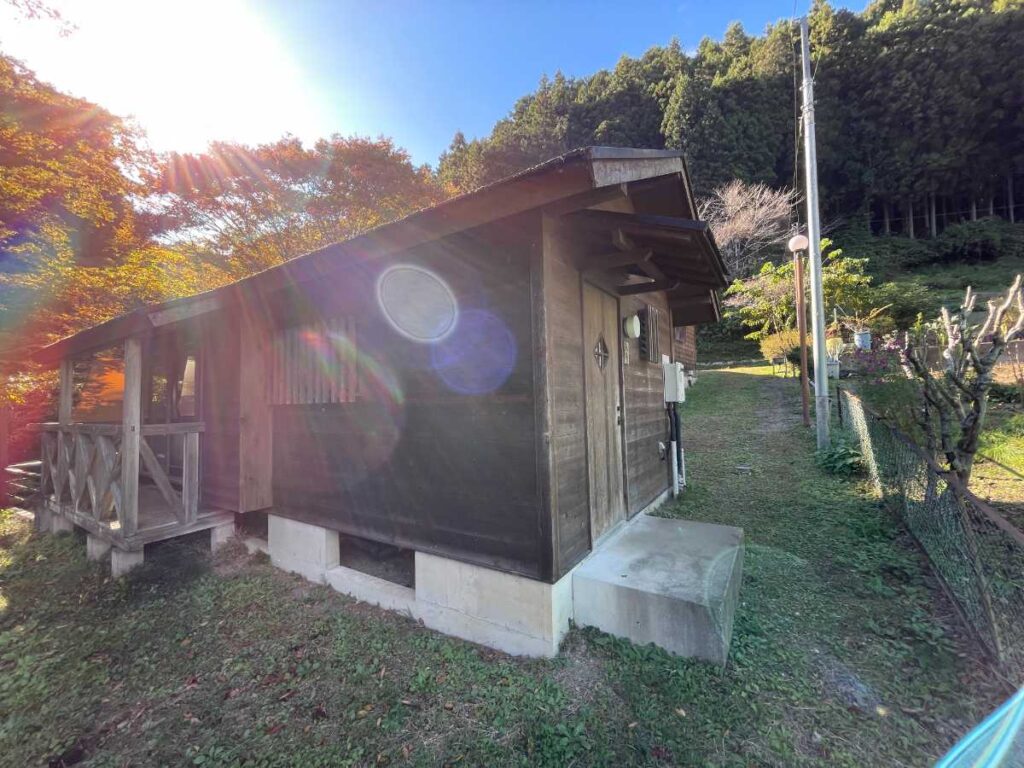 コテージNo.8側面